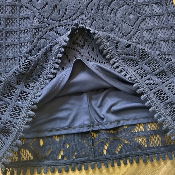 LILLY PULITZER EYELET SLEEVELESS DRESS - Picture 3 of 9